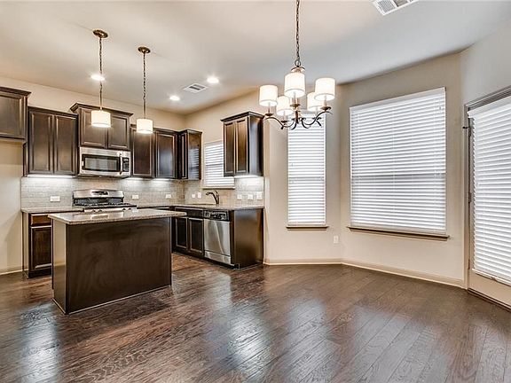 2nd image of 10905 Vetters Ct