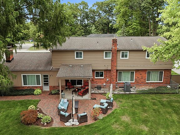5th image of 16759 Timberview Dr