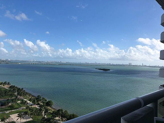 2nd image of 1717 N Bayshore Dr #Penthouse 3955