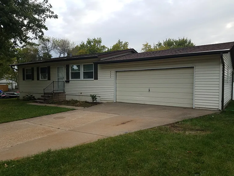 4080 Boston Dr — Photo 1