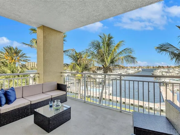 606 Riviera Dunes Way APT 201, Palmetto, FL 34221