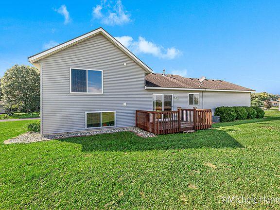 3rd image of 4882 Hathaway Ct