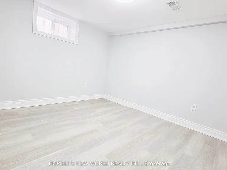 531 Ritson Rd N #1 — Photo 13