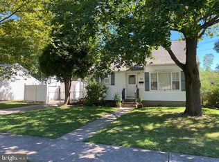 33 Coleridge Ave, Hamilton, NJ 08620