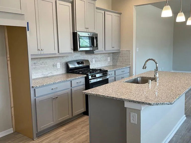 7912 Spring Run Dr — Photo 12