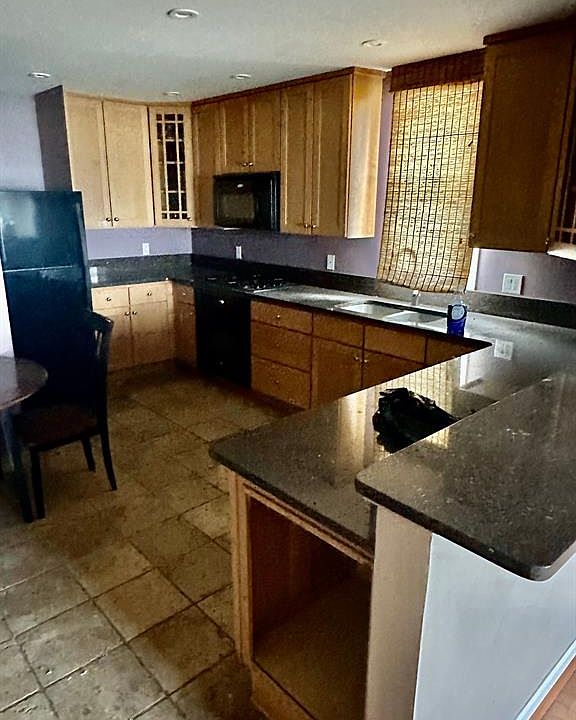 1673 Cass Lake Rd UNIT 44, Keego Harbor, MI 48320 MLS 20221062133