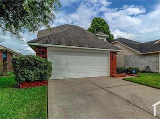 7334 Parkland Manor Dr, Cypress, TX 77433