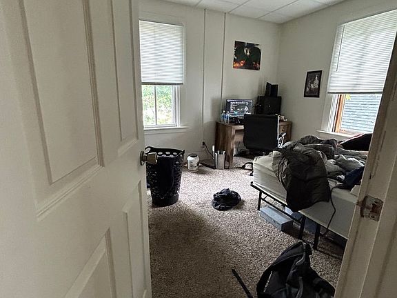 3rd image of 137 9th St S #139