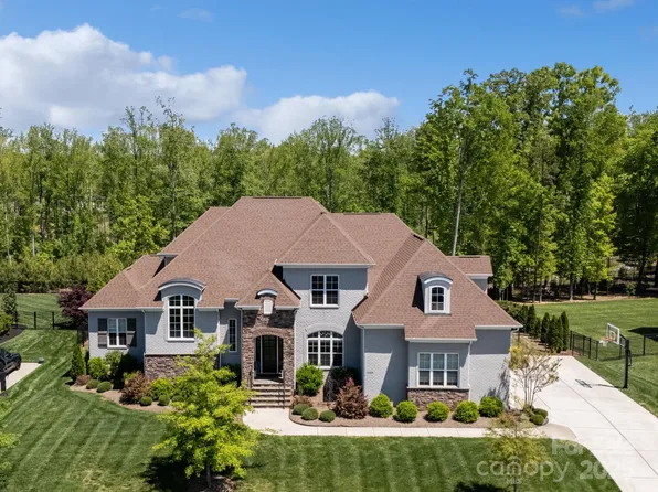 1149 Grand Oak Dr, Waxhaw, NC 28173