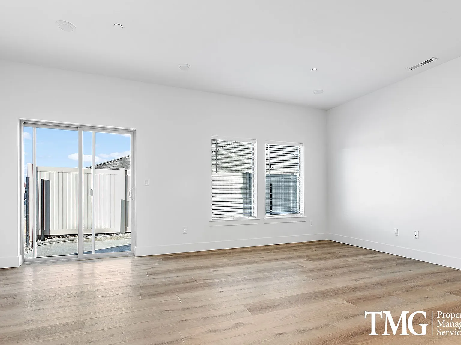 Vintage Park Townhomes — Photo 3