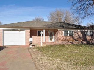 2402 Maple Ave, Woodward, OK 73801