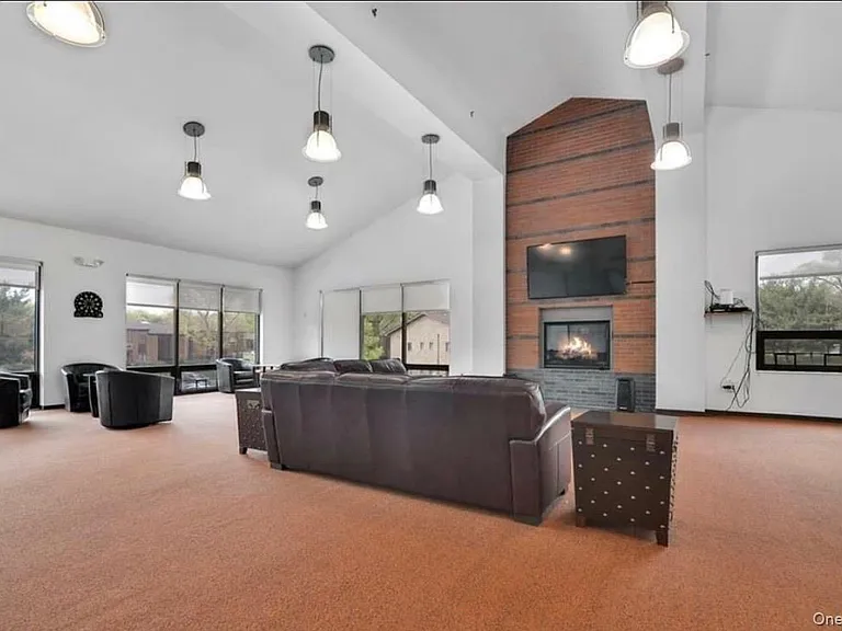 14 Charles Ln #1B — Photo 26