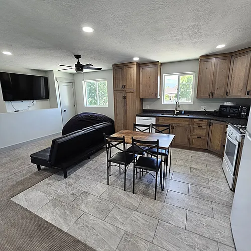 227 E 200 N Photo 1