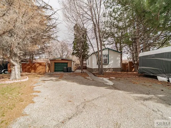 540 Coachman Dr, Idaho Falls, ID 83402