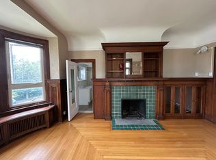 646 Broadview Ave #100C, Toronto, ON M4K2P1