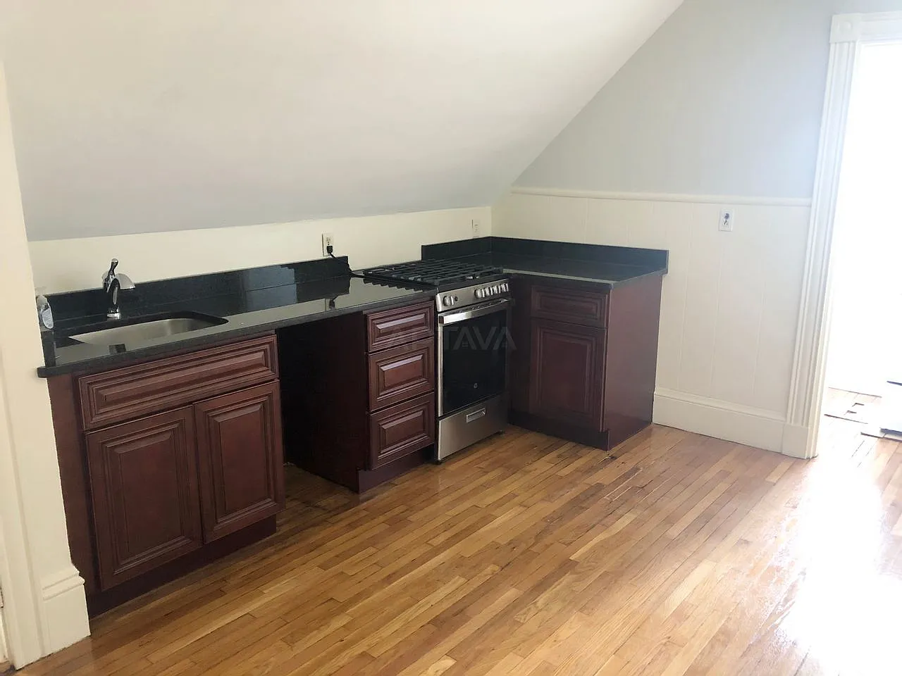 Spring Hill / Union Square / Kirkland/Harvard area, 1 bedroom, 1 bathroom apartment — Photo 1