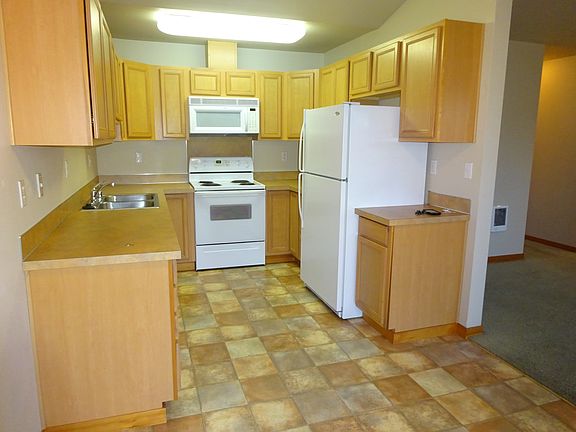 2nd image of 719 11th Ave SE APT 10