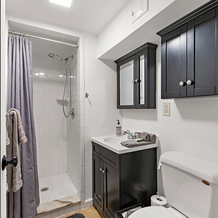 Recently renovated full bathroom