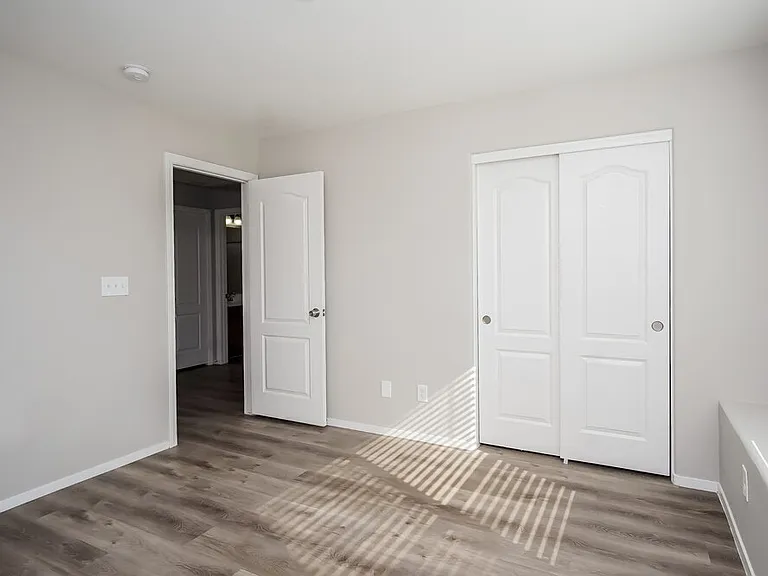 8860 Ashley Park Ave — Photo 14