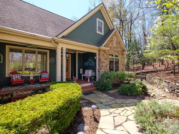 44 Gasga Ct, Brevard, NC 28712