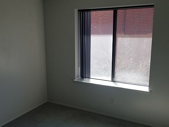 4th image of 99 S Park Ave APT 32