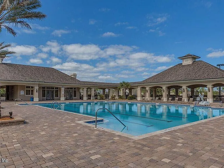 70305 Winding River Dr — Photo 33