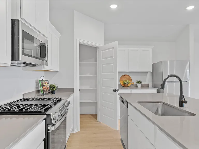 610 Ridgewood Dr — Photo 16