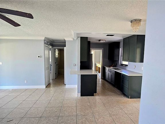 5th image of 18448 Iris Rd