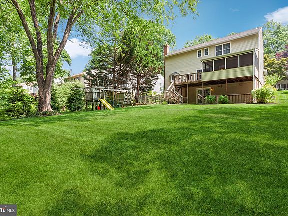 4th image of 408 Kings College Dr