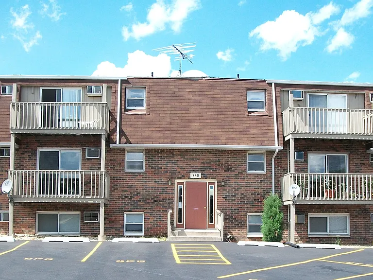 Twin Oaks West apartments — Photo 5