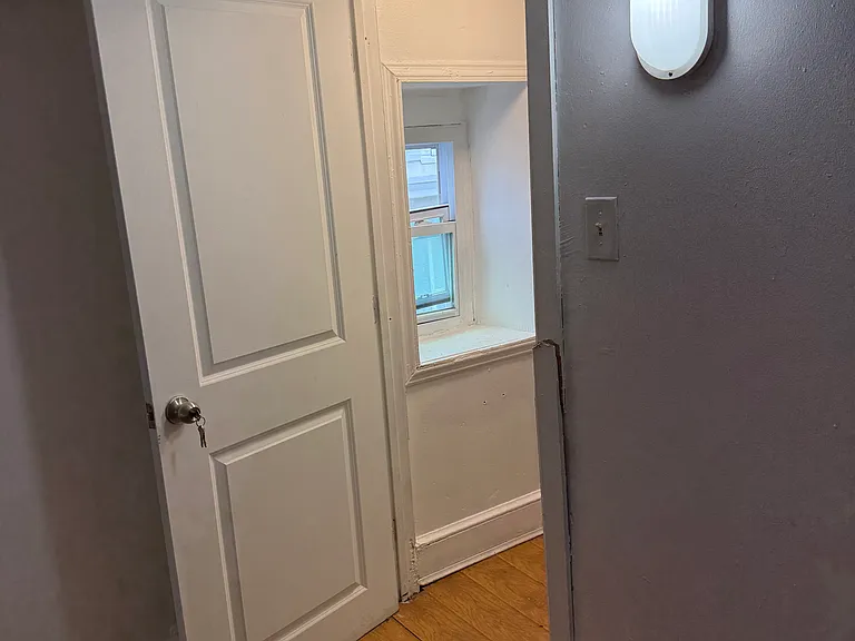 27 E Meehan Ave #2 — Photo 16