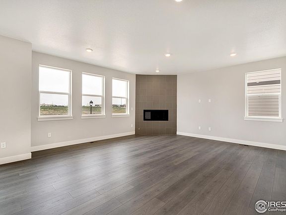 3rd image of 1841 Sawtooth Mountain Dr