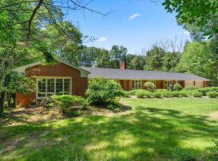 62 Mill St, Sherborn, MA 01770