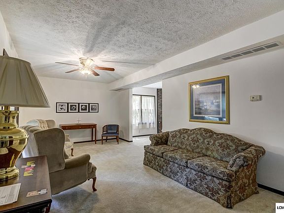 3rd image of 221 Latham St