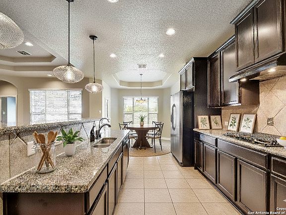 4th image of 9827 Bricewood