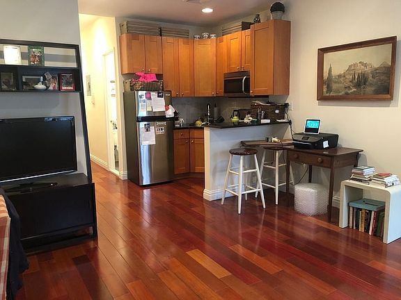 4th image of 310 W 90th St APT 4A