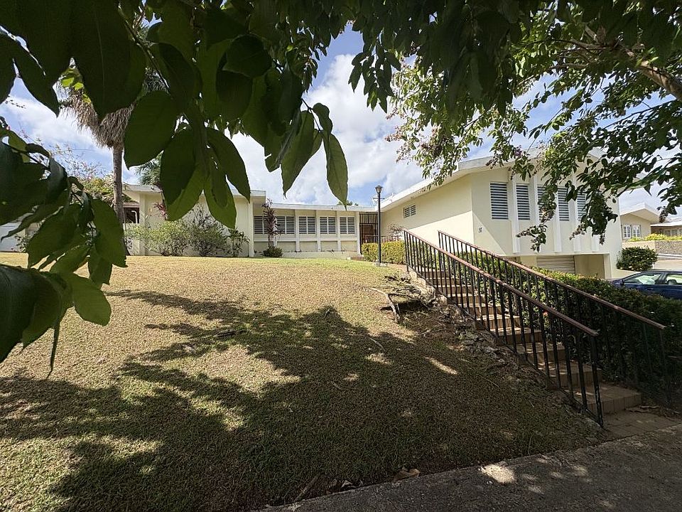 2nd image of Calle Paseo Del Parque Garden Hills Sur Ga 19 #Urb