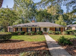 2427 Knollwood Rd, Charlotte, NC 28211