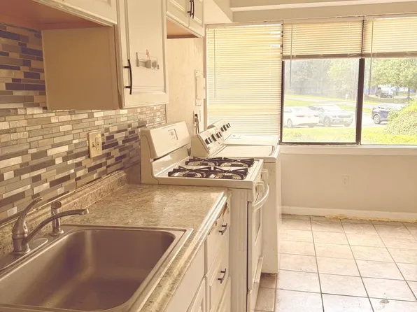 9903 Blundon Dr #6-101, Silver Spring, MD 20902