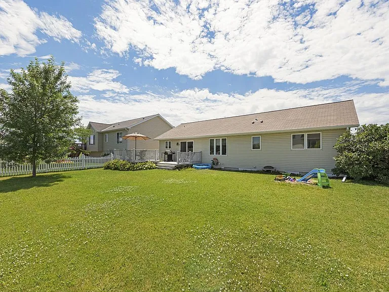 1187 Blackhawk Dr SW — Photo 45