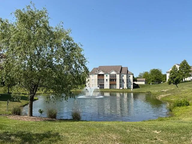 1522 Oakfield Dr — Photo 19