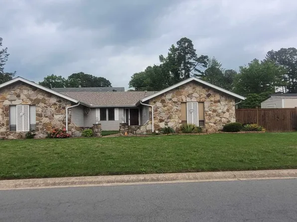 7008 Guinevere Dr, Little Rock, AR 72209