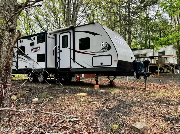 123 Owl Way, Milford, PA 18337