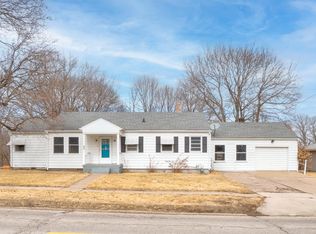 893 Leroy St, Muscatine, IA 52761