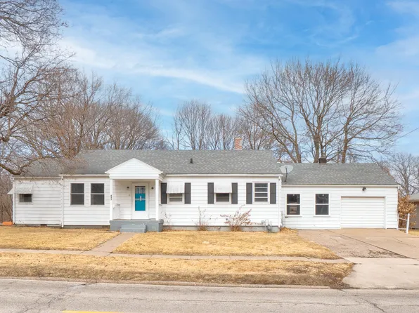 893 Leroy St, Muscatine, IA 52761