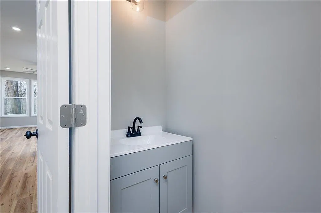 3 bed, 2.5 bath, 1440 sqft, $2,450 — Photo 4