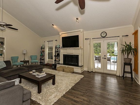 3rd image of 2668 Spreading Oaks Ln