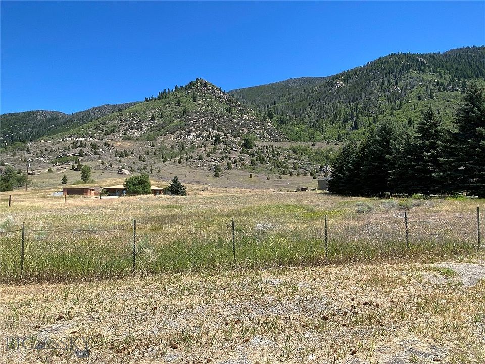 2nd image of Tbd Saddle Rock Rd