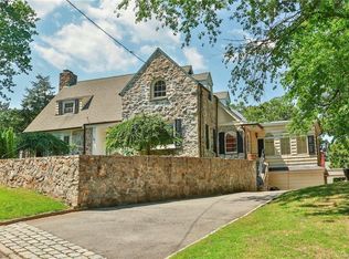 17 Winfield Pl, New Rochelle, NY 10801