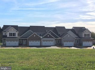 2552 Camas Ln, East Petersburg, PA 17520